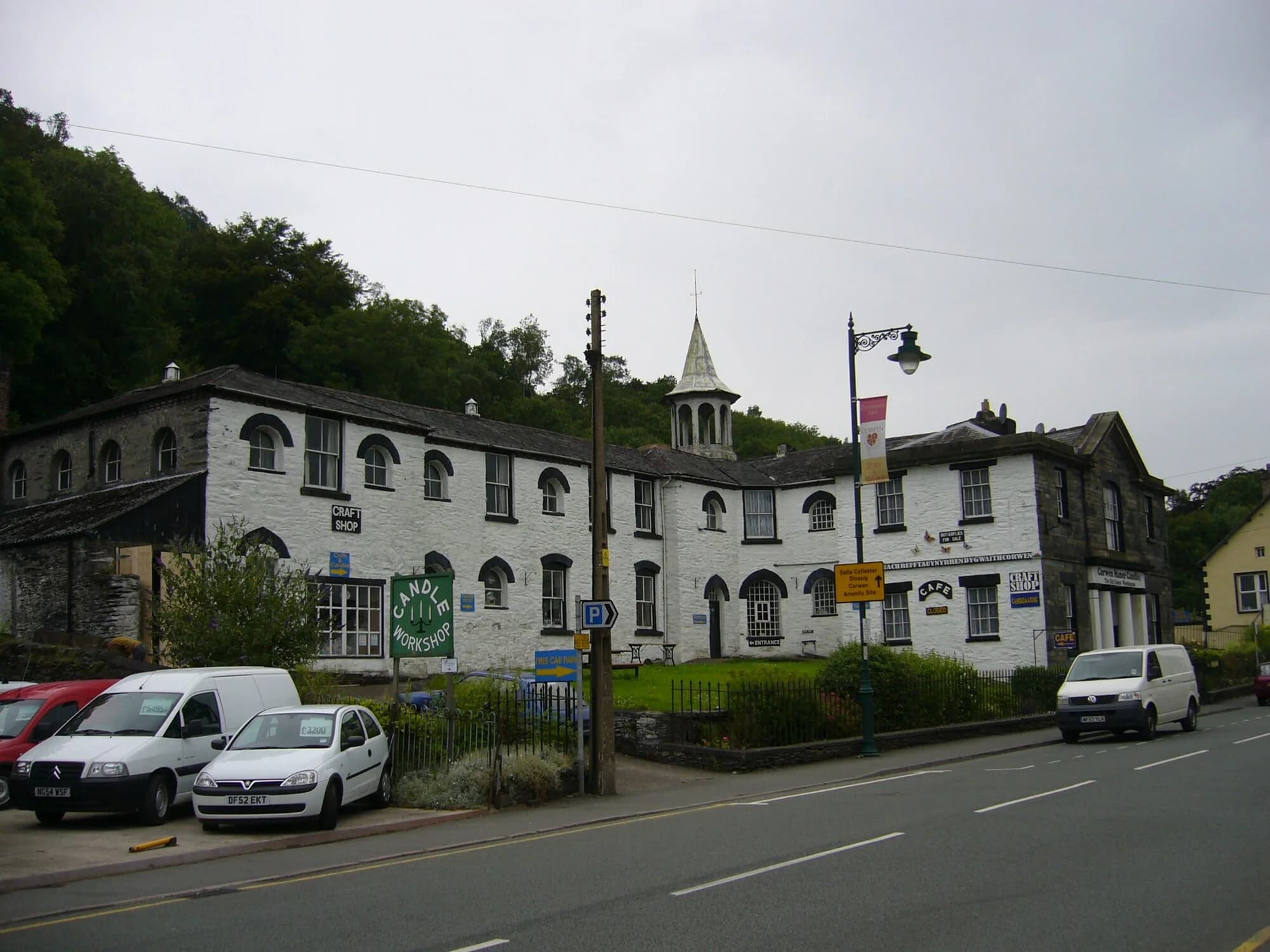 Vets in Corwen